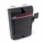 Werkschakelaar 4-polig 25A IP65 (M25) inclusief 2 wartels